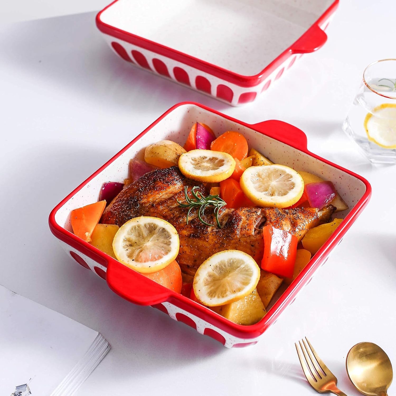 Square Baking Dish 8.7 Inch Ceramic Brownie Baking Pan Cake Pan Baker with Double Handle, Red