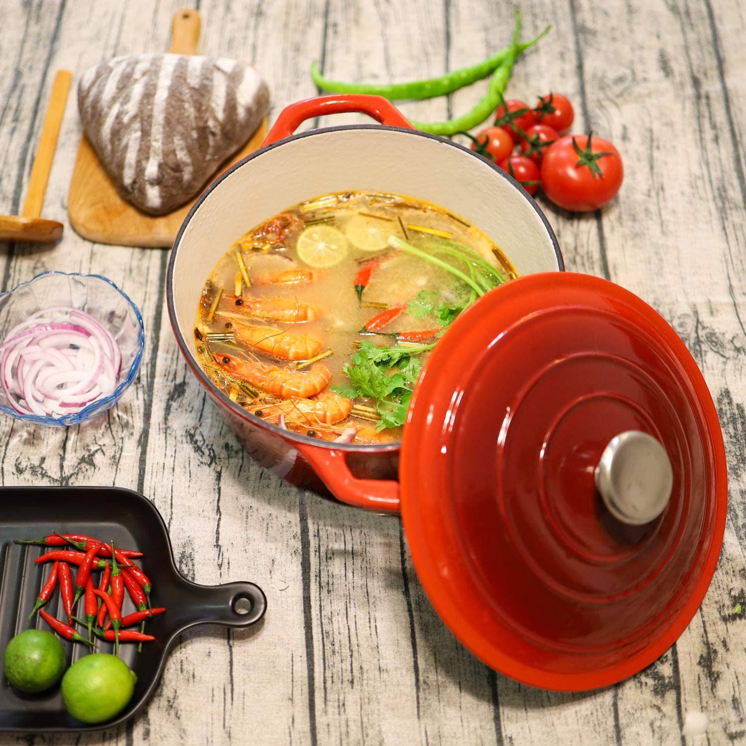 5.5 Quart Enameled Cast Iron Dutch Oven with Lid, 5.5 QT Deep round Dutch Oven Pot with Dual Handles -Red